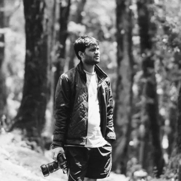 Vicky Roy, Photographer